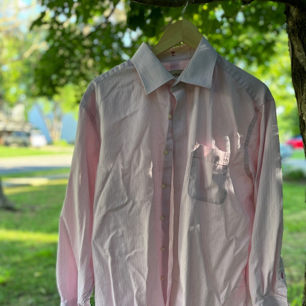 Tommy Bahama 16-1/2 Neck 32-33 Sleeve